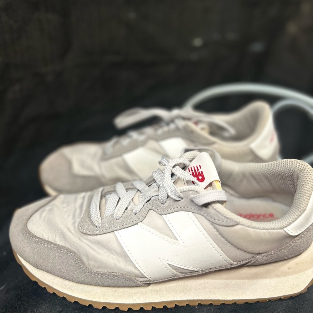 New Balance 237 Gray tennis shoes